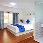 Blue River Hotel 3