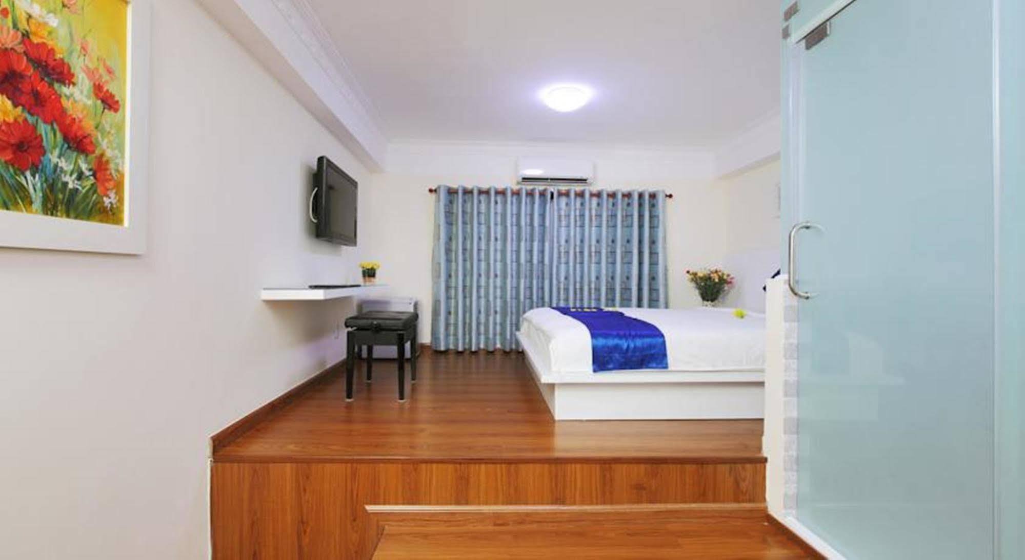 Blue River 3 Hotel 2*